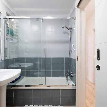 Spacious And Bright Summa Haus 拉克鲁斯